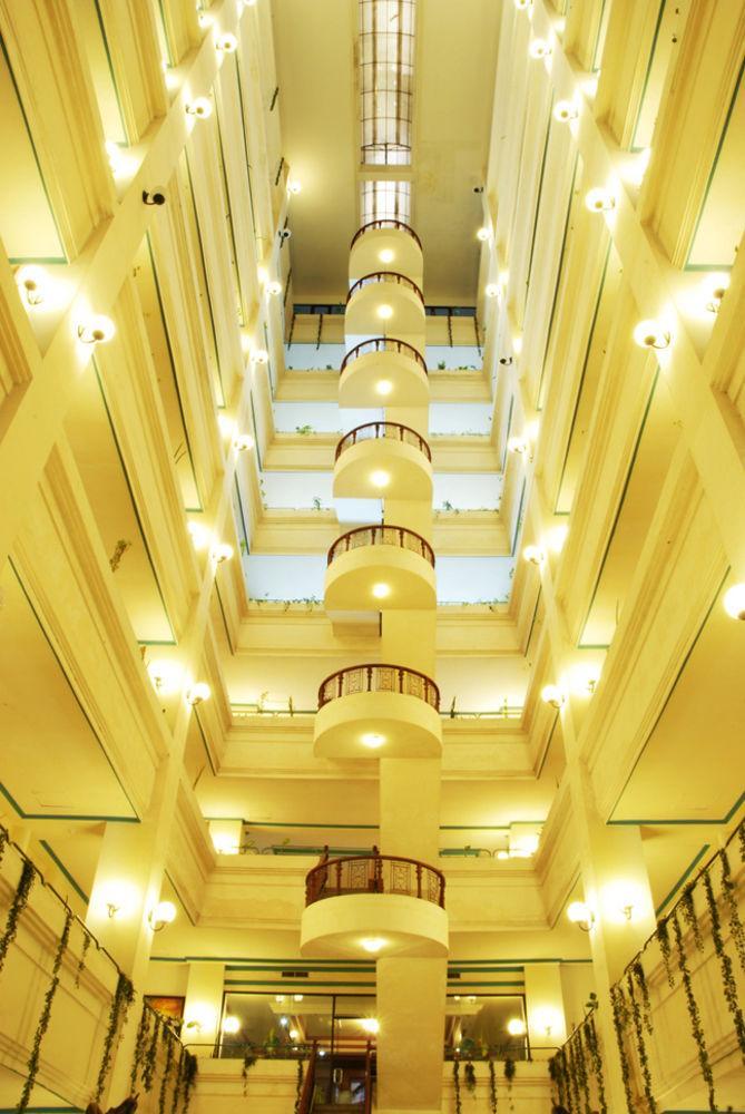 Satelit Hotel スラバヤ エクステリア 写真