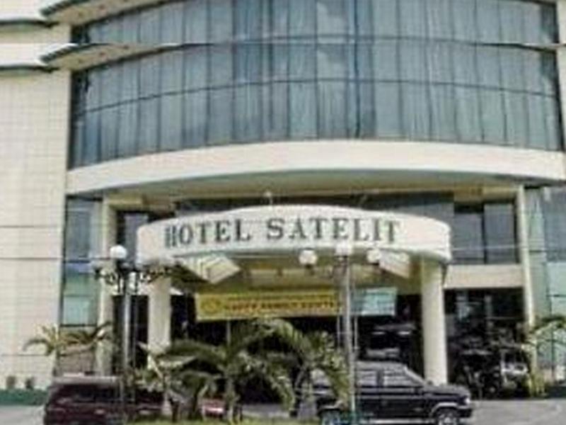 Satelit Hotel スラバヤ エクステリア 写真